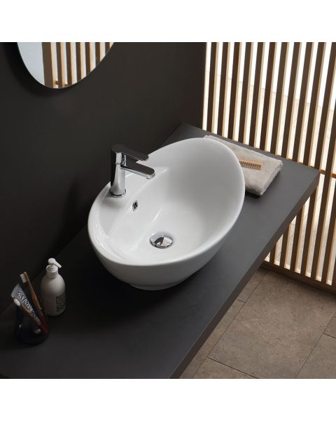 Lavabo en céramique design luxueuse