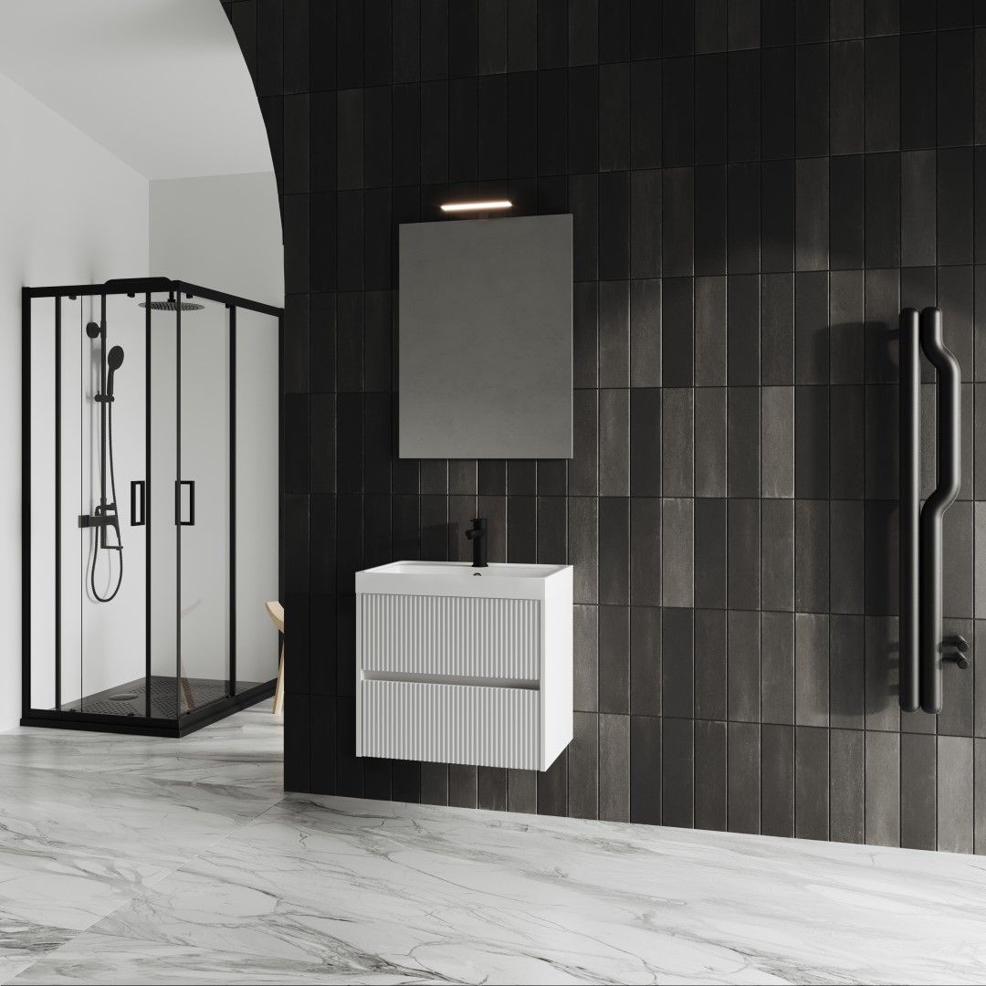 Meuble de salle de bain en blanc mat avec cannage de 60 cm et miroir de 60x80