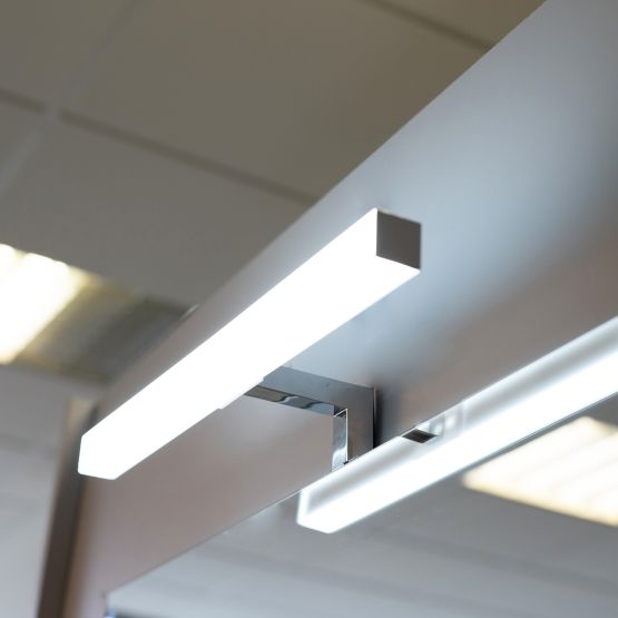 Lampe avec lumière froide à LED 40cm Lampe avec lumière froide à LED 40cm